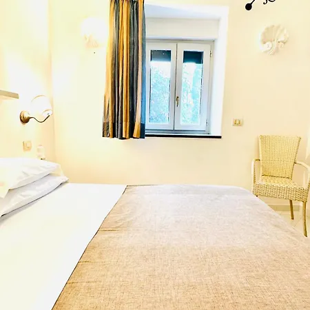 La Zagara By Caprirooms 3* Κάπρι