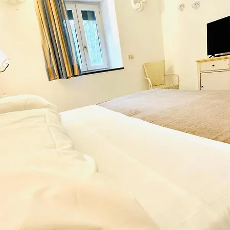 Guest house La Zagara By Caprirooms