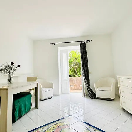 بيت ضيافة La Zagara By Caprirooms 3*