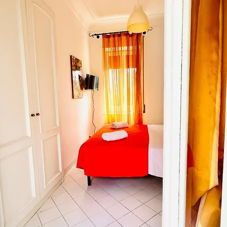 Konukevi La Zagara By Caprirooms 4*